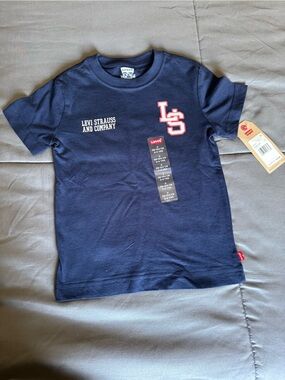 NEW Kids Levi's Navy Tee with Red and White Chest Graphics